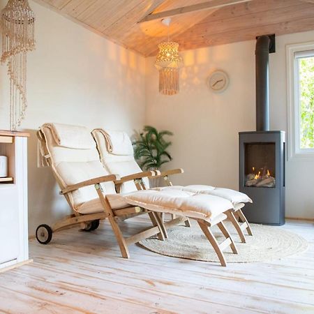 B&B Joli Met Prive Wellness Wemeldinge Exteriör bild
