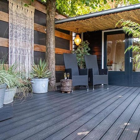 B&B Joli Met Prive Wellness Wemeldinge Exteriör bild