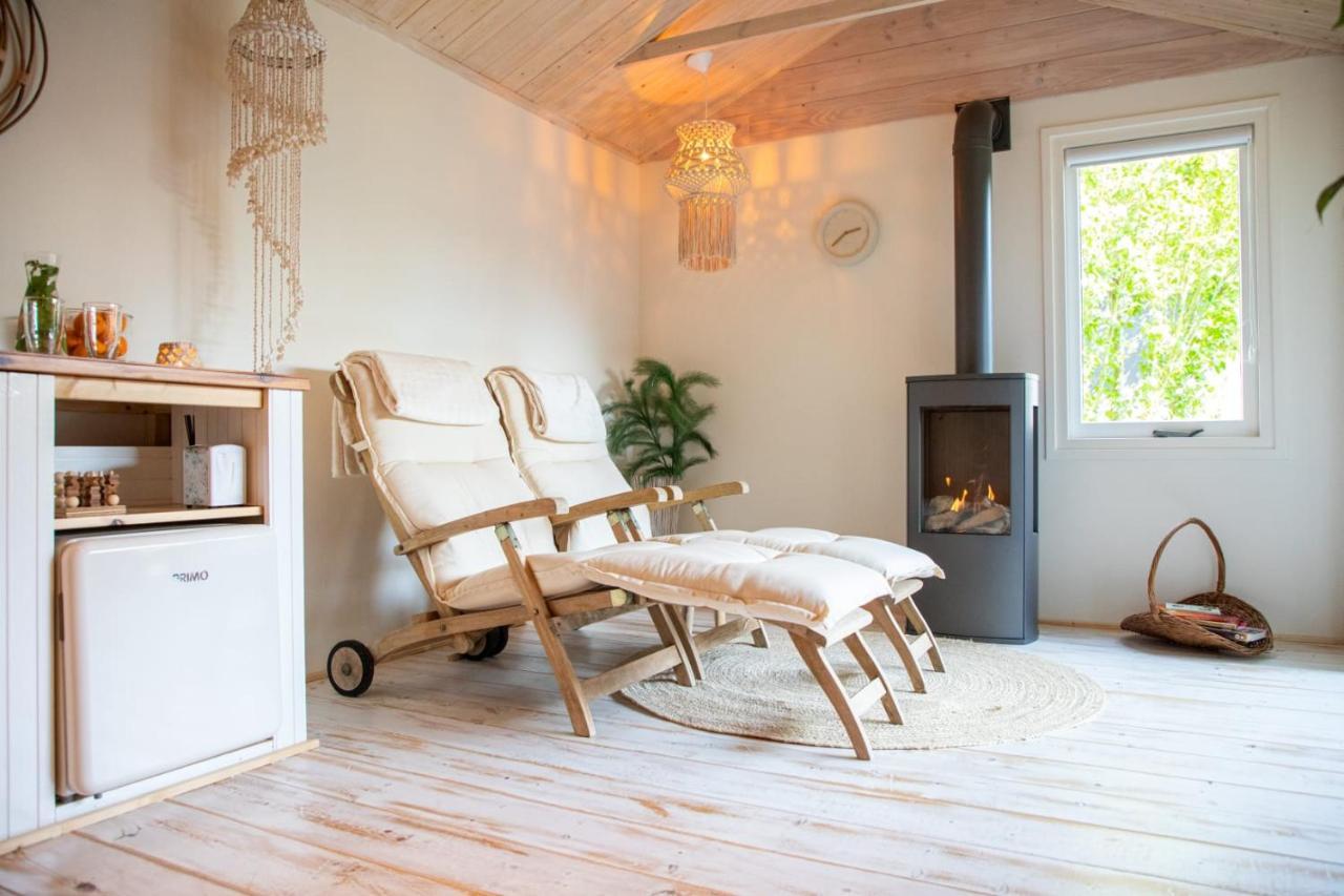 B&B Joli Met Prive Wellness Wemeldinge Exteriör bild
