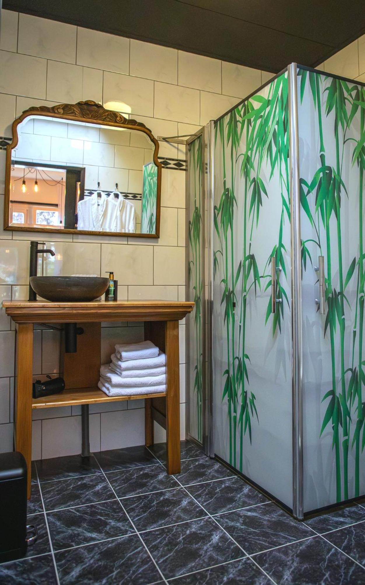 B&B Joli Met Prive Wellness Wemeldinge Exteriör bild